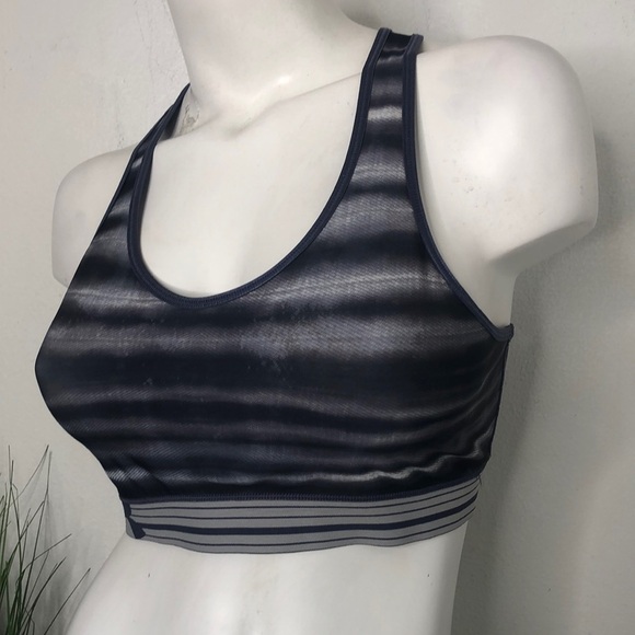 Under Armour Grey‎ Ombré Logo Sports Tank Top Bra Size Sz M /Medium - Picture 3 of 7